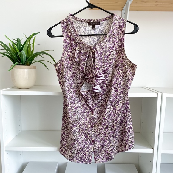 Print Ruffle Sleeveless Button-Down - Picture 2 of 4